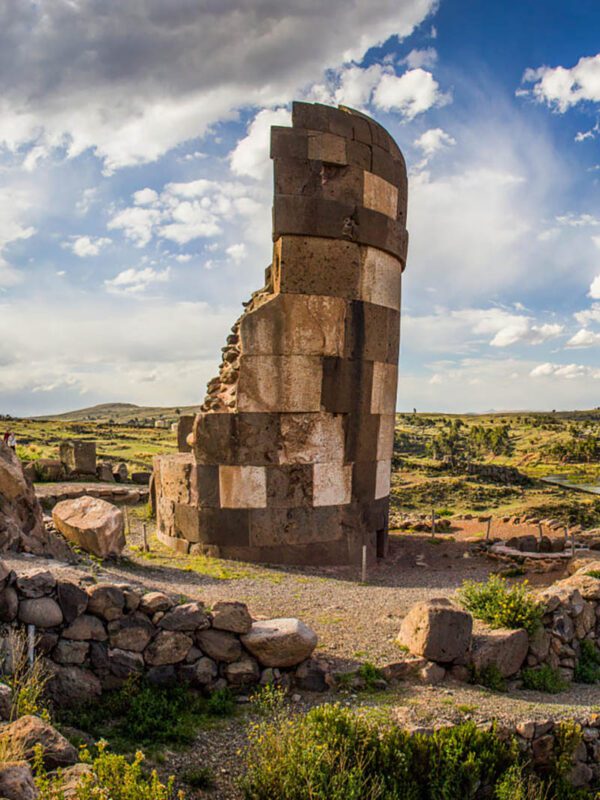 Puno Vivencial: Sillustani, Isla Uros, Amantaníe Isla Taquile